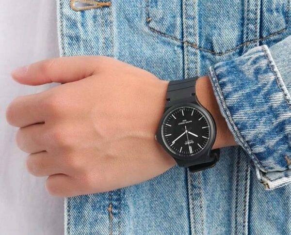 CASIO MW-240-1EVDF - Image 2