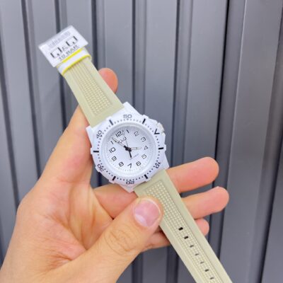 Q&Q V32A-005VY